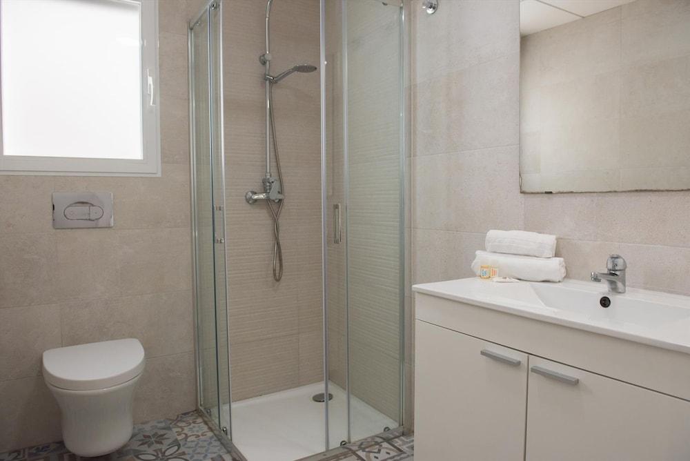 Marina A7 4 pax in Els Poblets