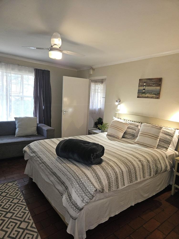 Birchway's Backpackers