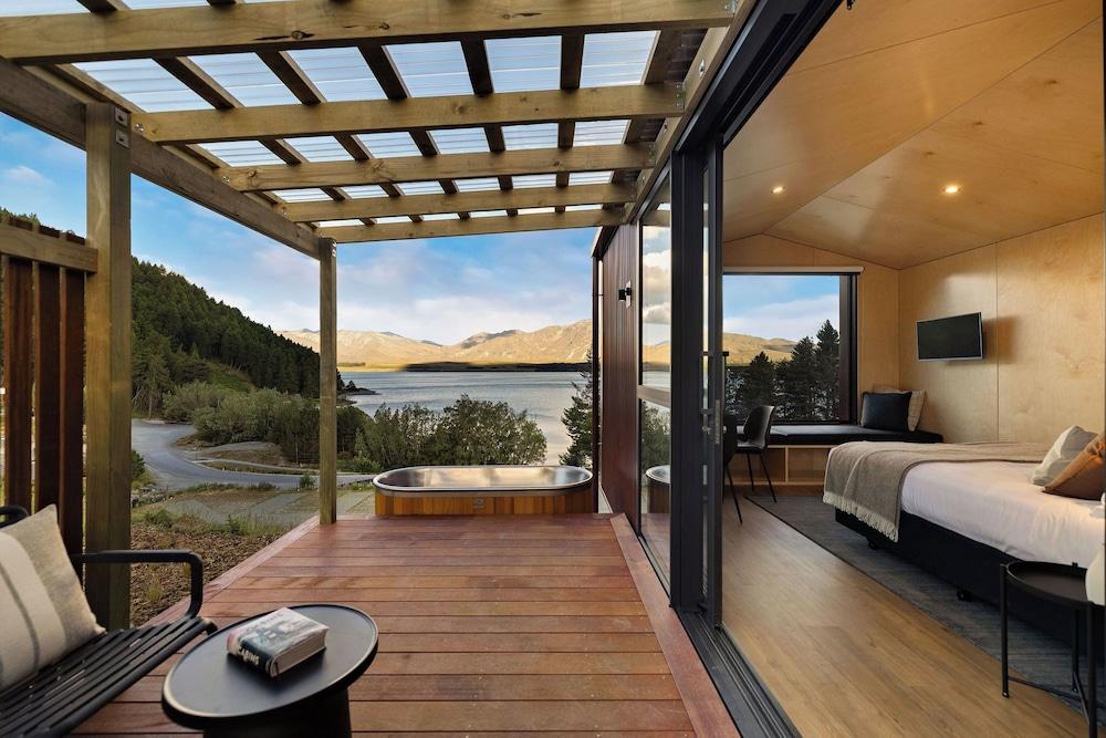 The Huts at Lakes Edge