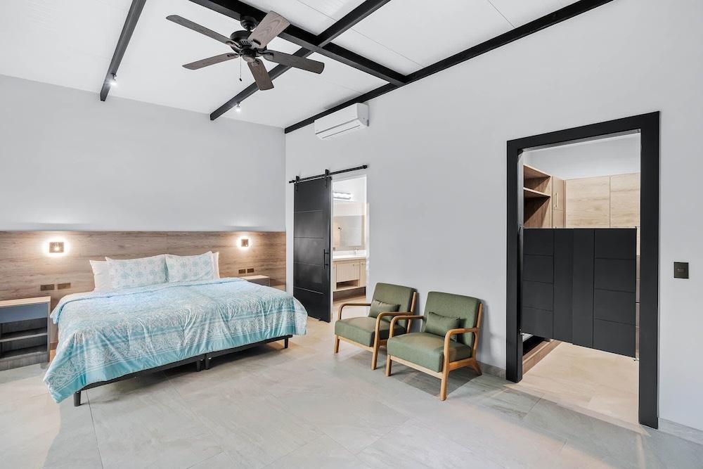 Brand-New 6BD Giant with Private Pool by SPCR