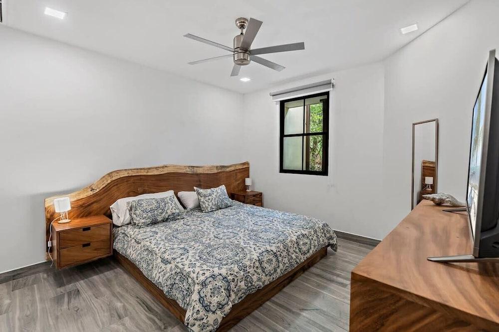 3-BD on 3rd Floor with Great Ocean View