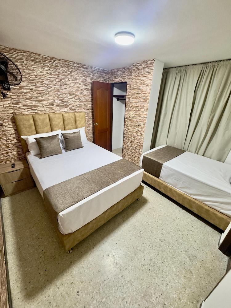 Hotel Pereira Central