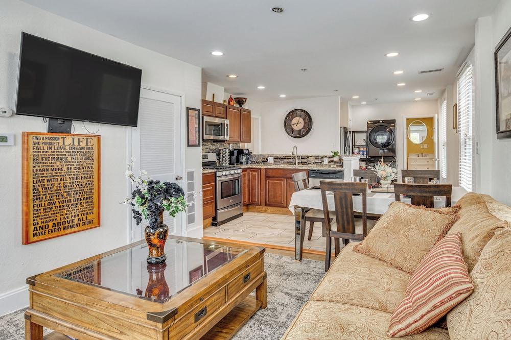 9 Mi to Fort Harrison State Park: Apt in Indy