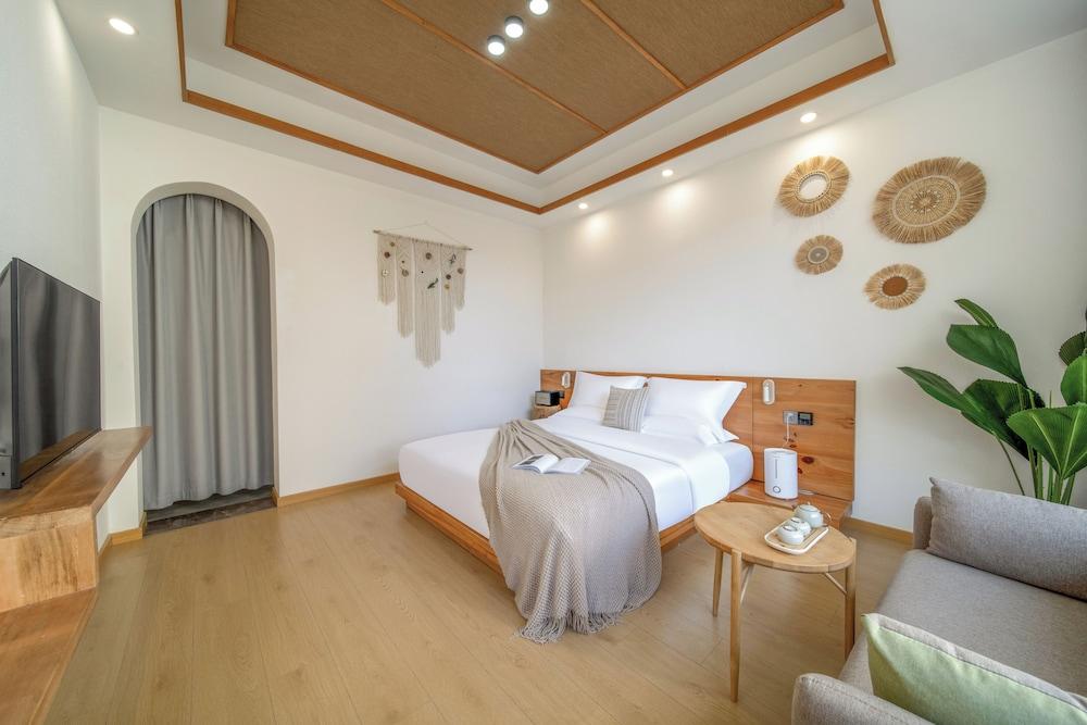 Dali Jiuju Cottage Rural View