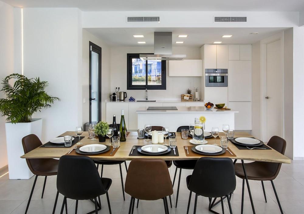 Villa Clem in Calp With 4 Bedrooms and 3 Bathrooms