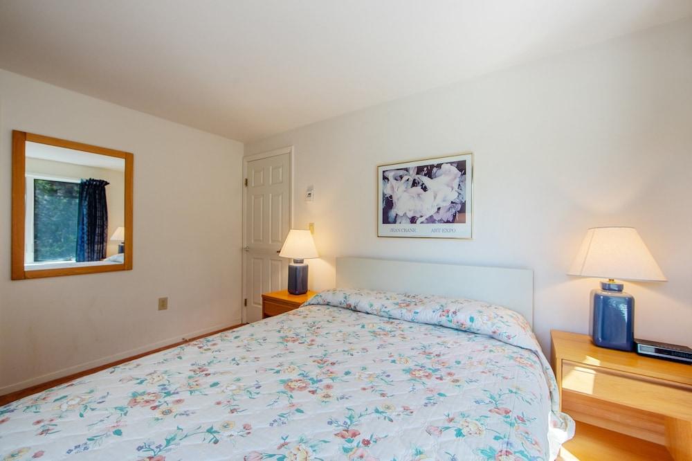 11D - Spacious & Family-Friendly Getaway 3 Bedroom Townhouse by The Summit at Gore Mountain