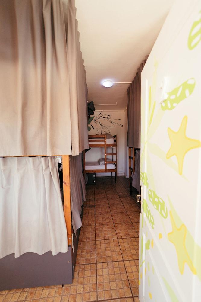 Ocean Nomads Hostel