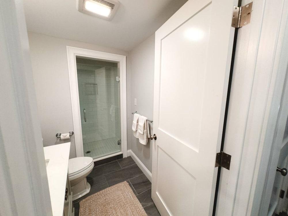 Charming Hyannis 3 Bed 2 Bath