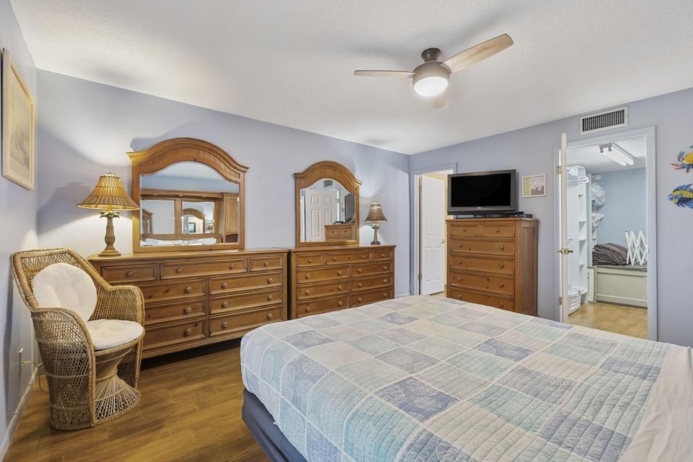 Sea Club #10 - Seascape