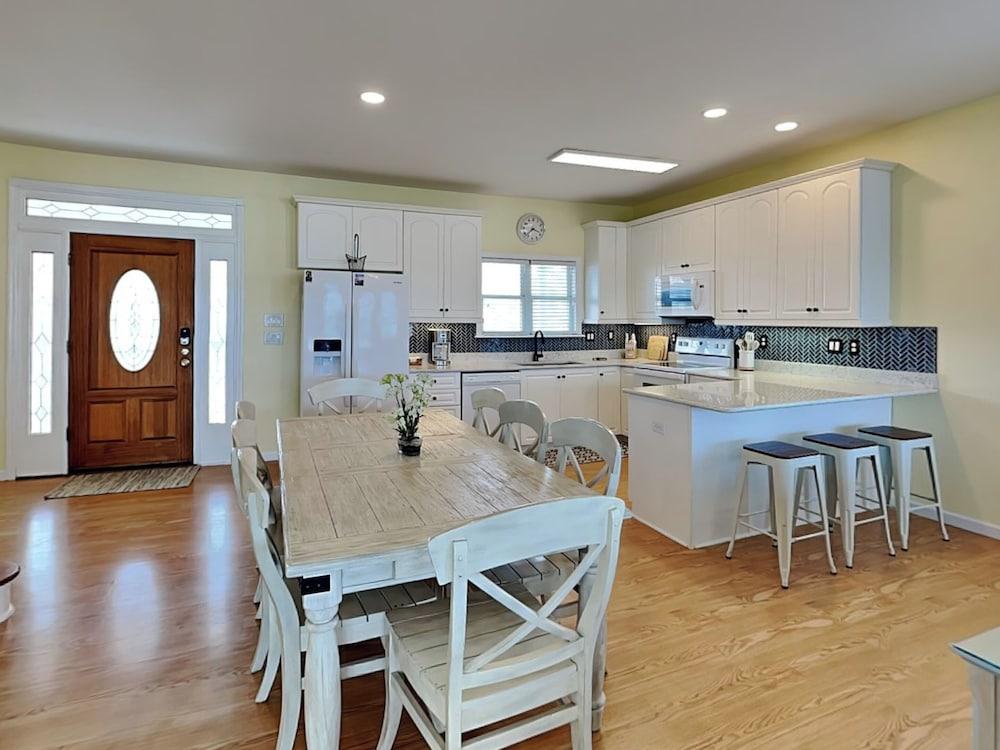 Ocean Splendor by Topsail Realty