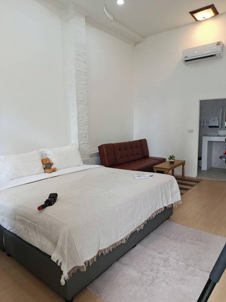 Three COCO Villa Aonang Krabi