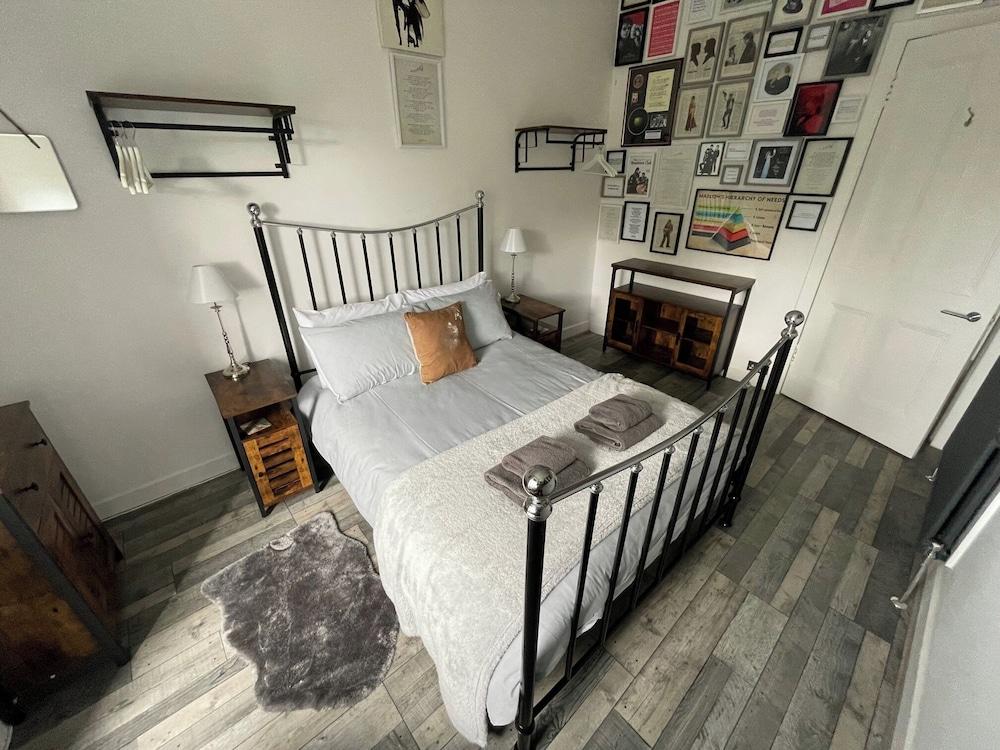 6 Guests - 3 Bedrooms - Sea View - Pet Friendly