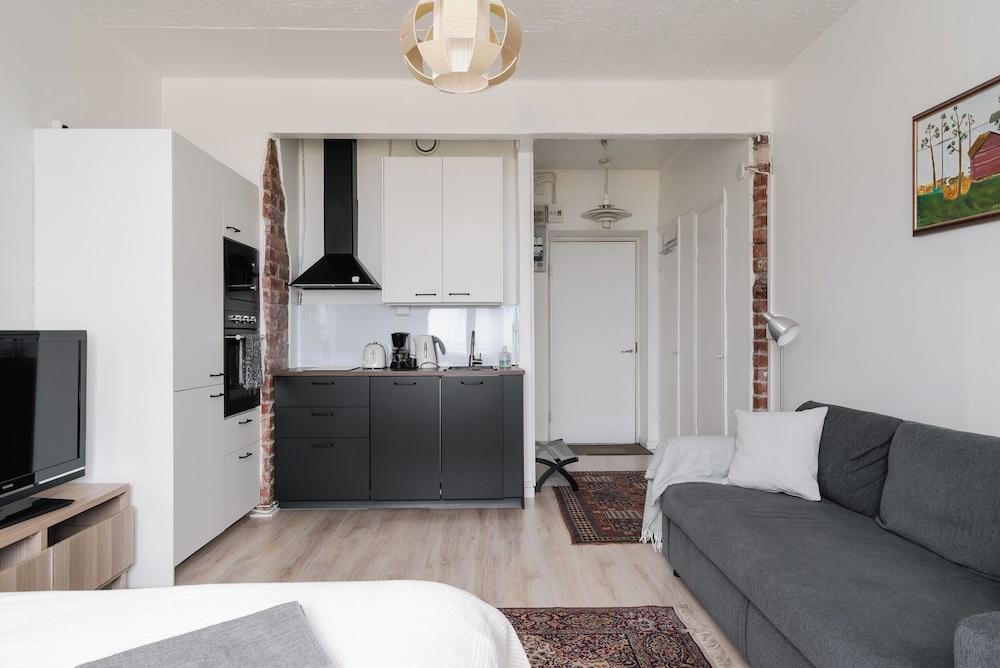 Renovated Top Floor Studio in Kallio