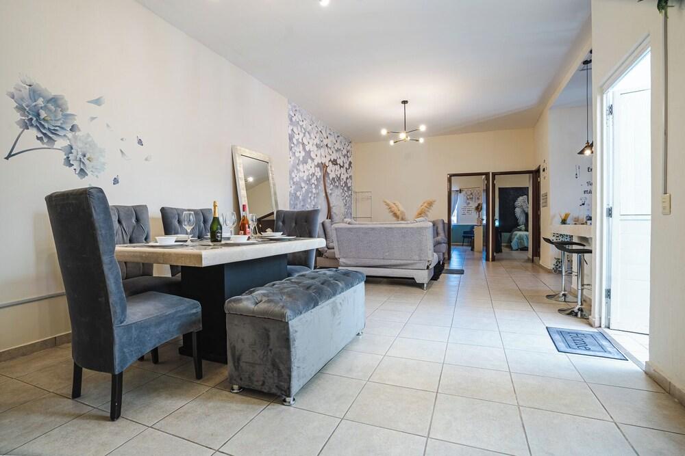 Radiant Family House l Rooftop & Pool