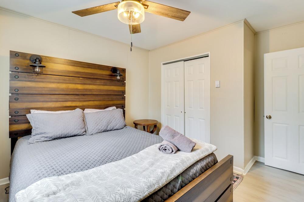 Beach Access: Bbq-ready Poconos Family Getaway!