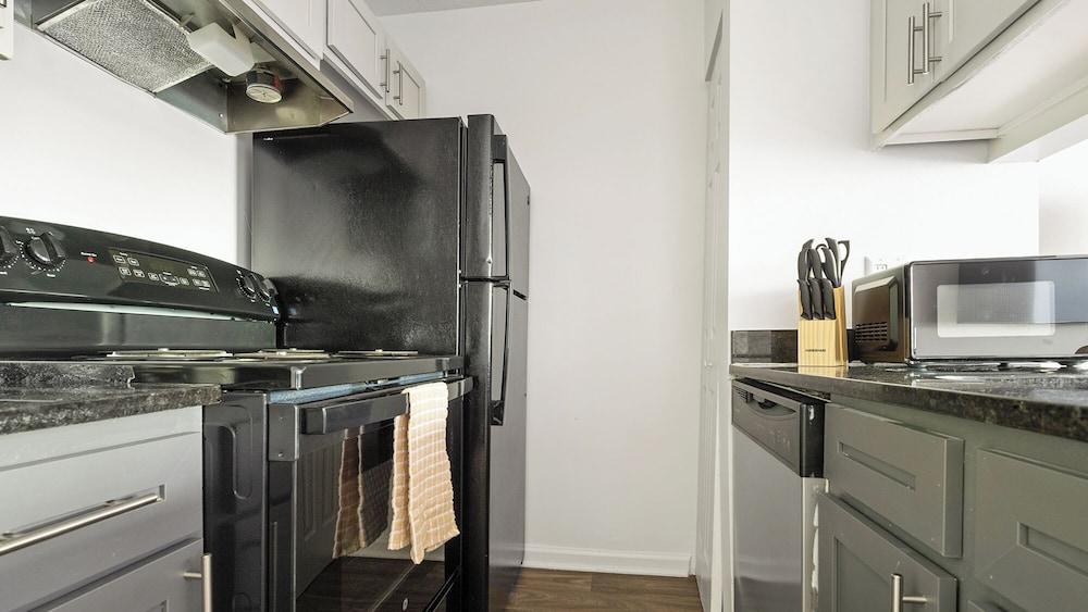 Landing Winston-Salem near Wake Forest University