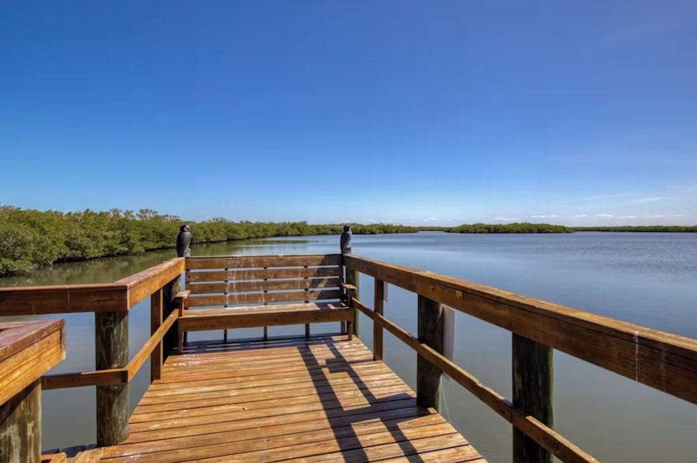 140 Ocean Estates Dr