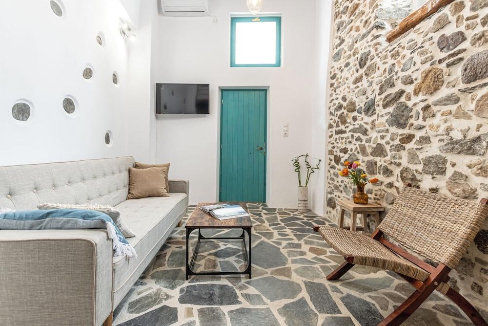 The Naxos Loft with view of the Castle