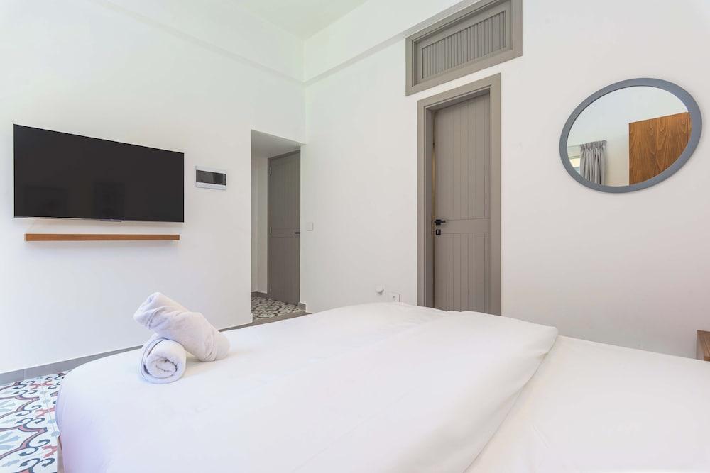 Stairway - Cozy Studios In Mar Mikhael