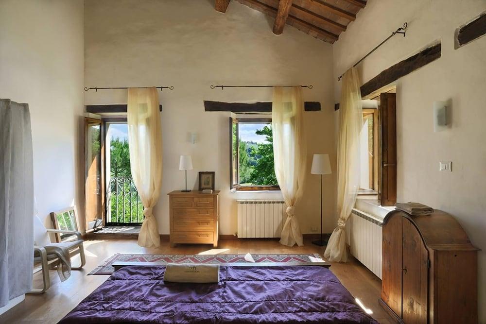 Luce tra i Faggi 8 by Marche Holiday Villas