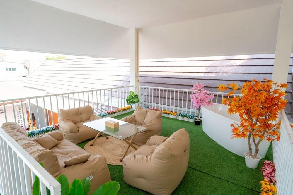 Ongsa Poolvilla Udonthani