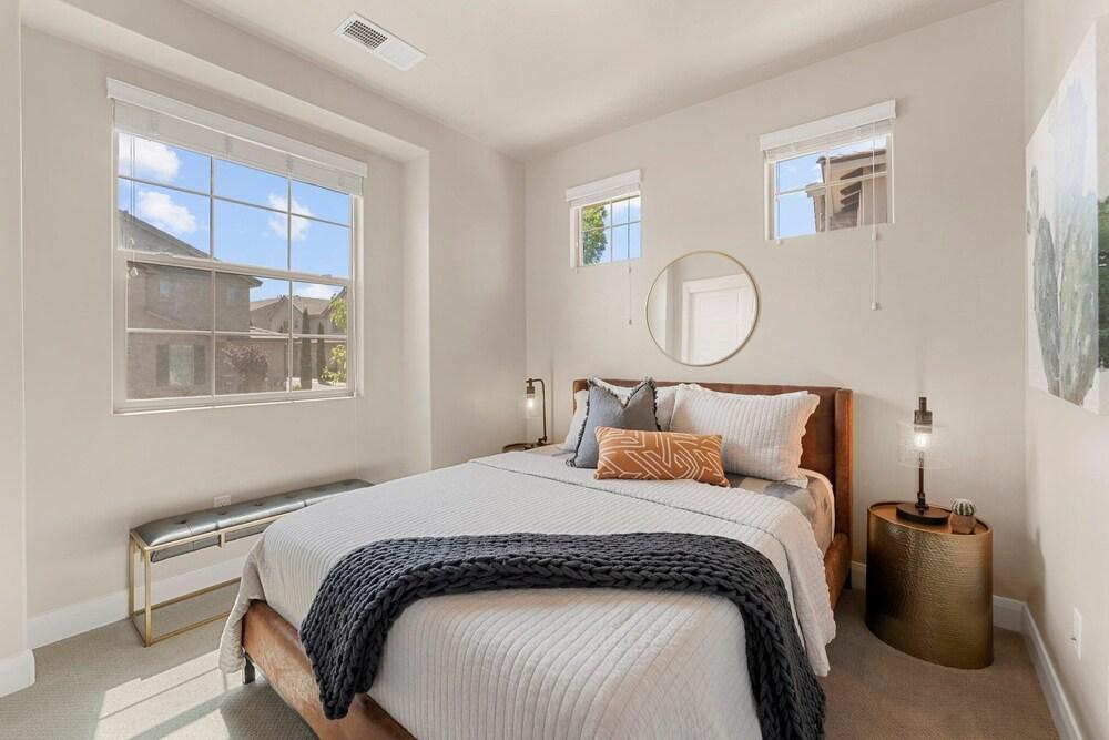 Desert Serenity 4 Bedroom Townhouse