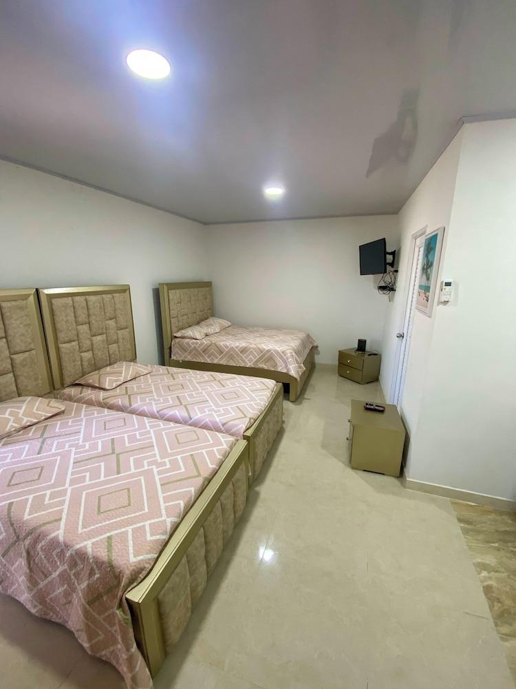 Posada Three Cay Suites