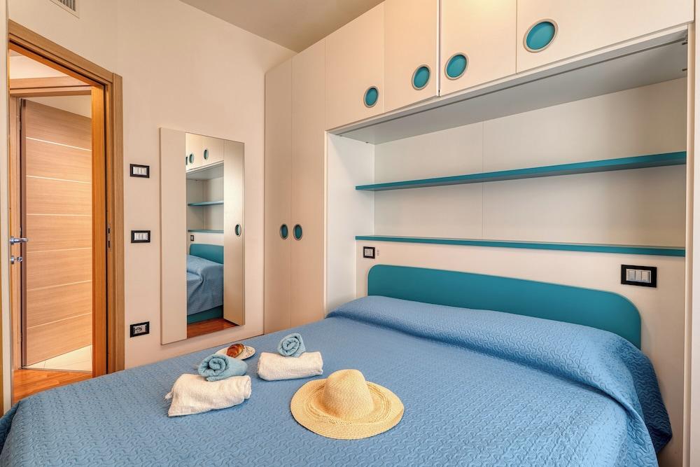 Front Beach Magic Sea - 20m From The Sea