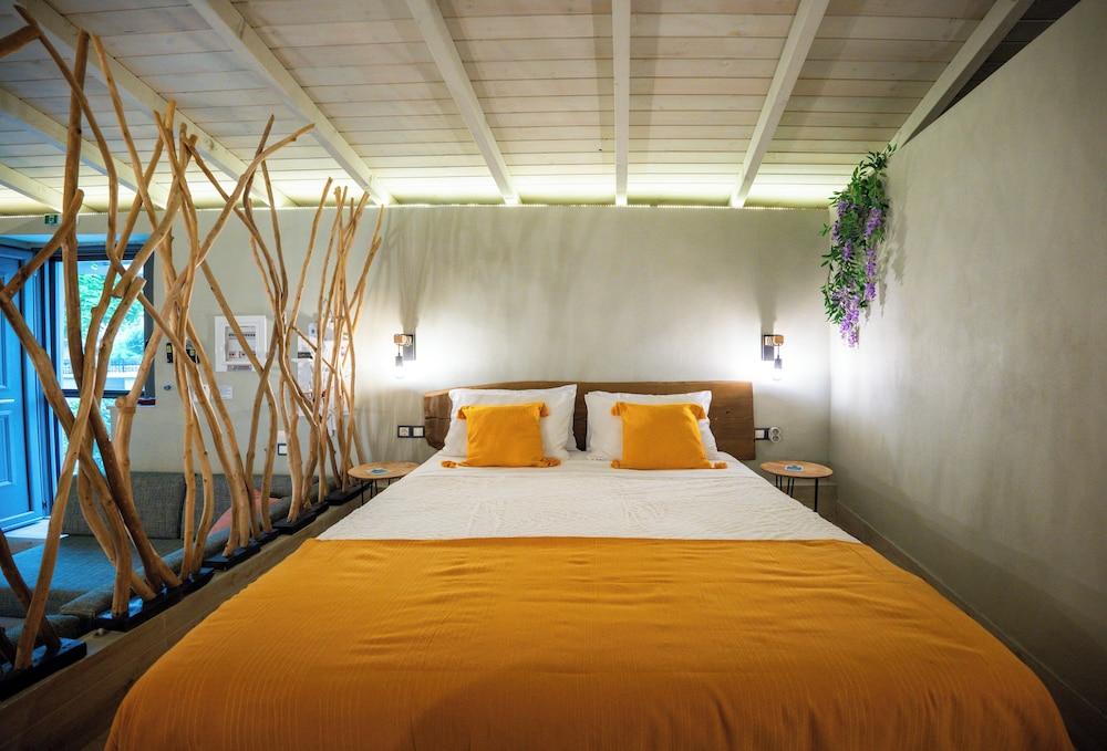 Vayas Residences Legacy