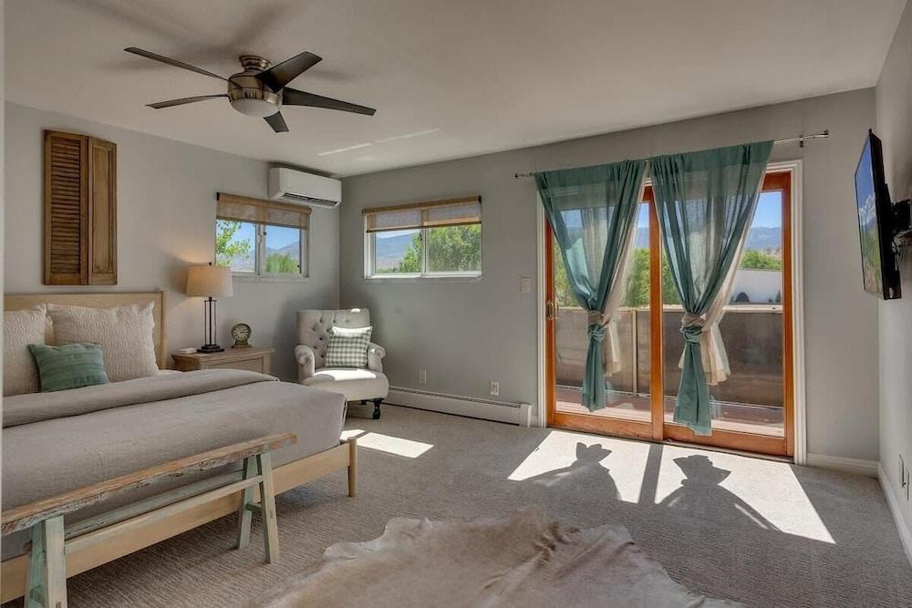 @ Marbella Lane - Eccentric 4BR Modern Ranch Home