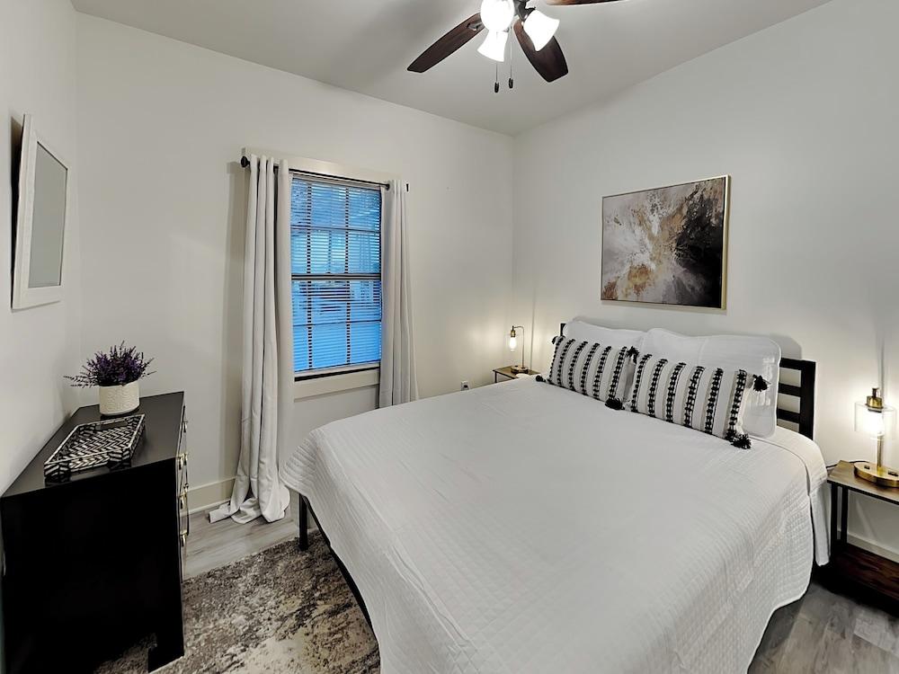 Secret Garden Courtyard