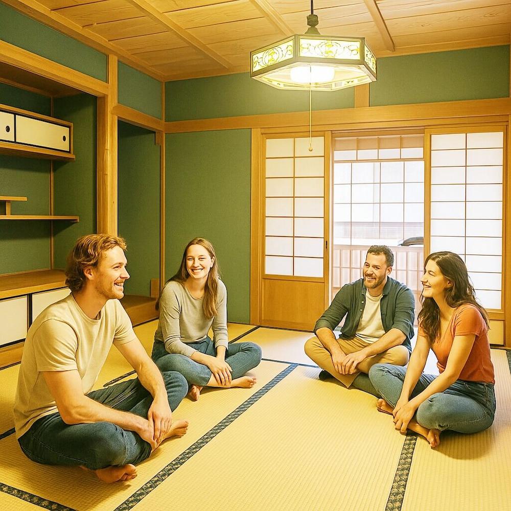 Guesthouse & Sharehouse carima azumik