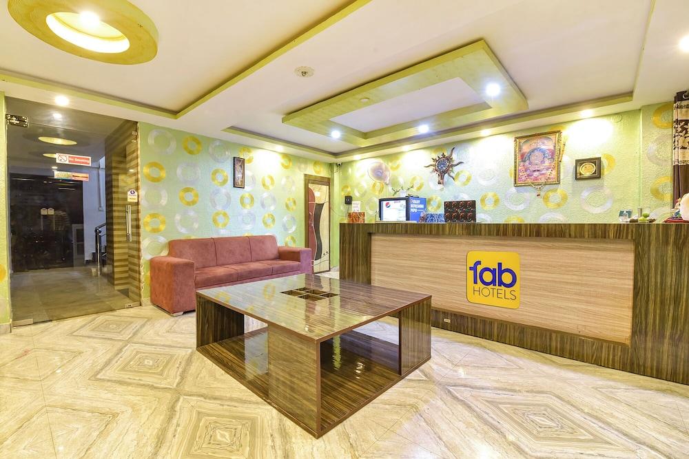 Fabhotel Nakshatra Palace