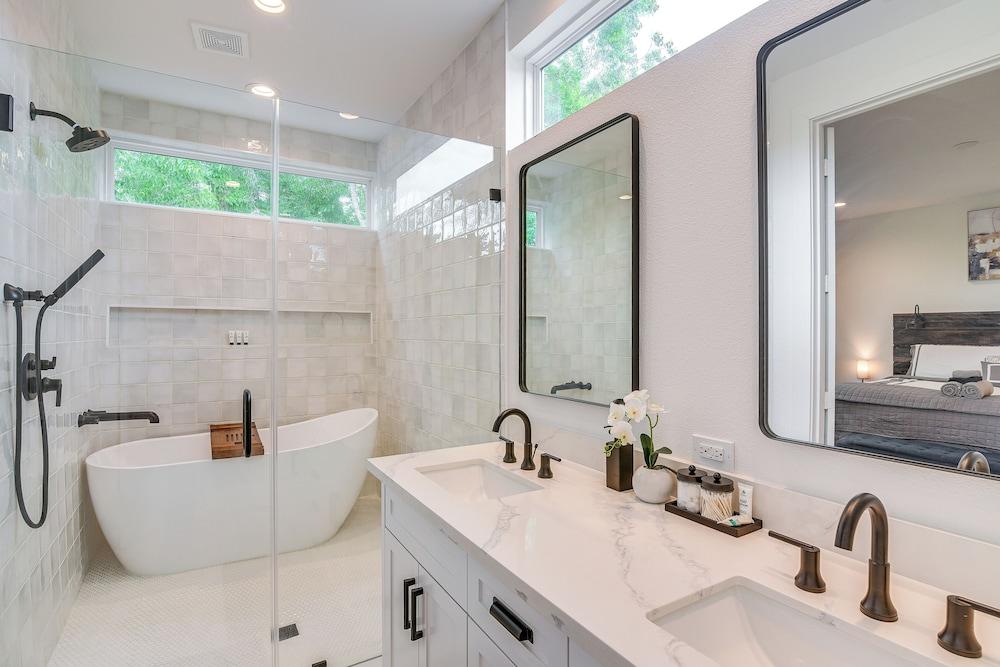 Townhome 3 Mi to Texas Med Ctr & Hermann Park