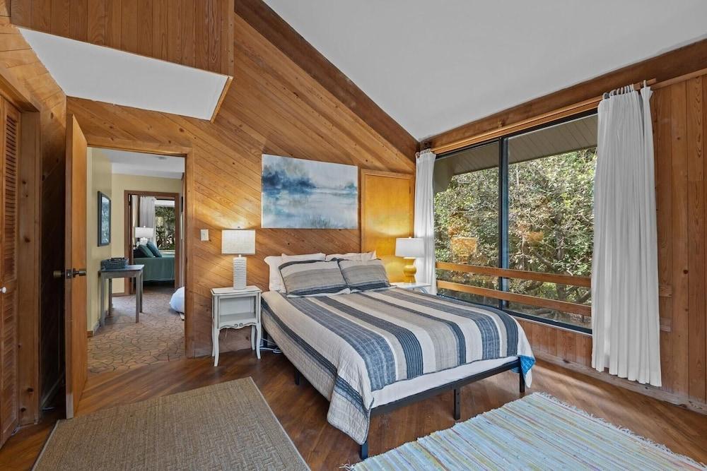 Beach Grove 3 Bedroom Home