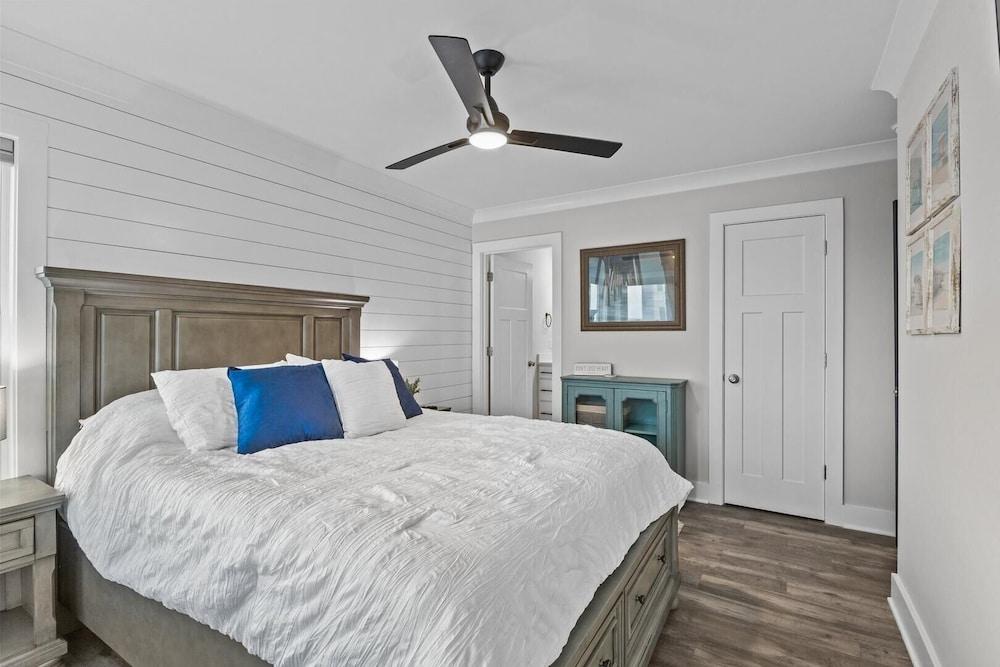 Forever Blue 6 Bedroom Home