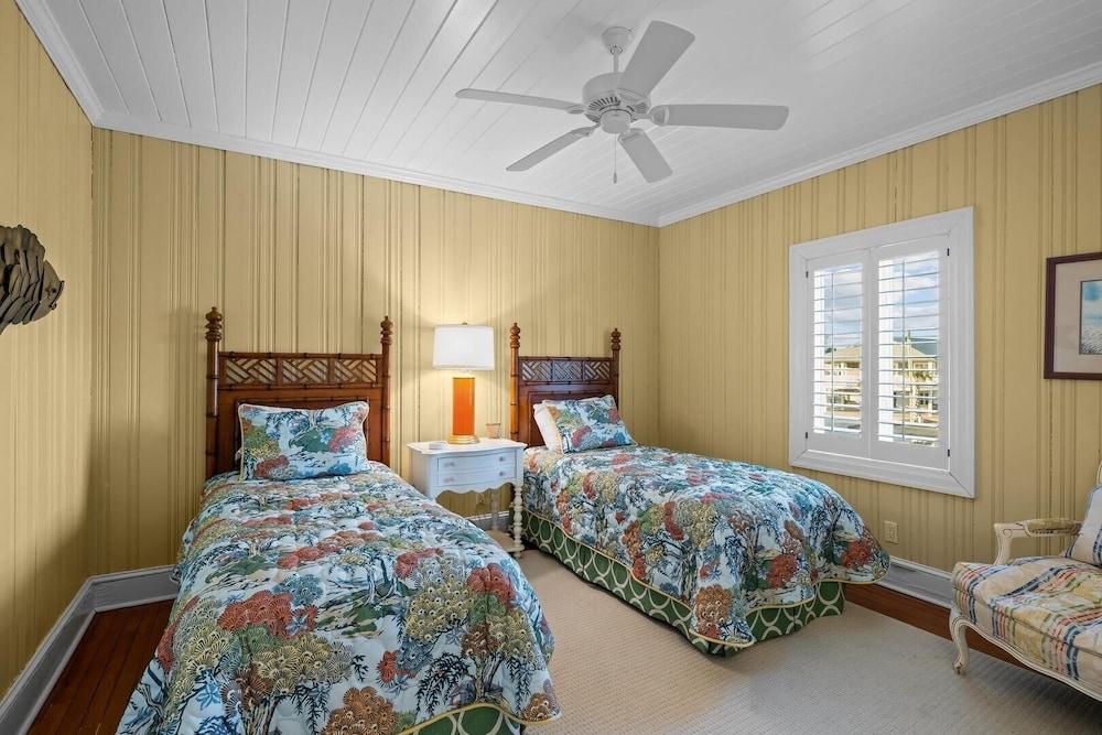 Taylor Cottage 5 Bedroom Home