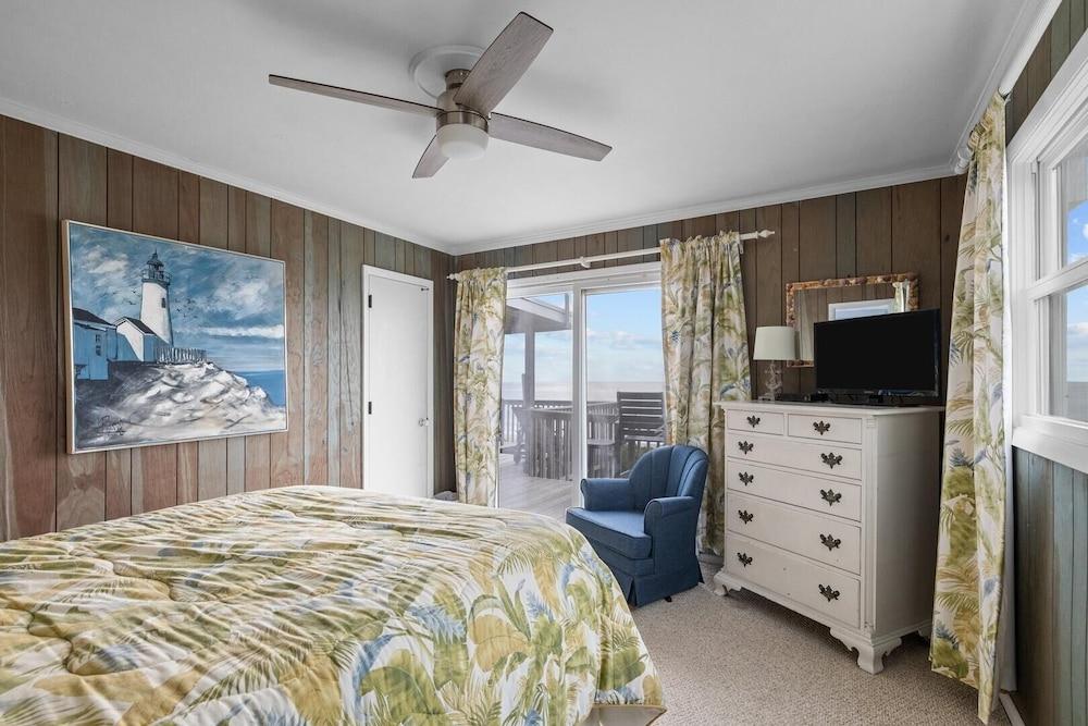 Bryant Cottage 6 Bedroom Home