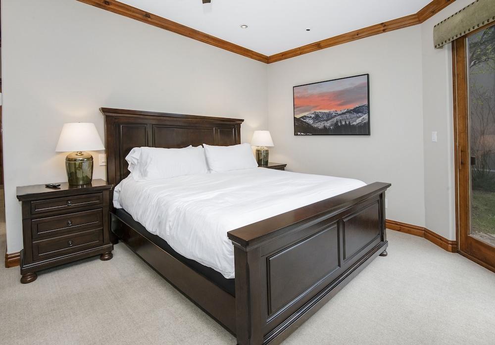 Brookside Townhome 103 3 Bedroom Townhouse