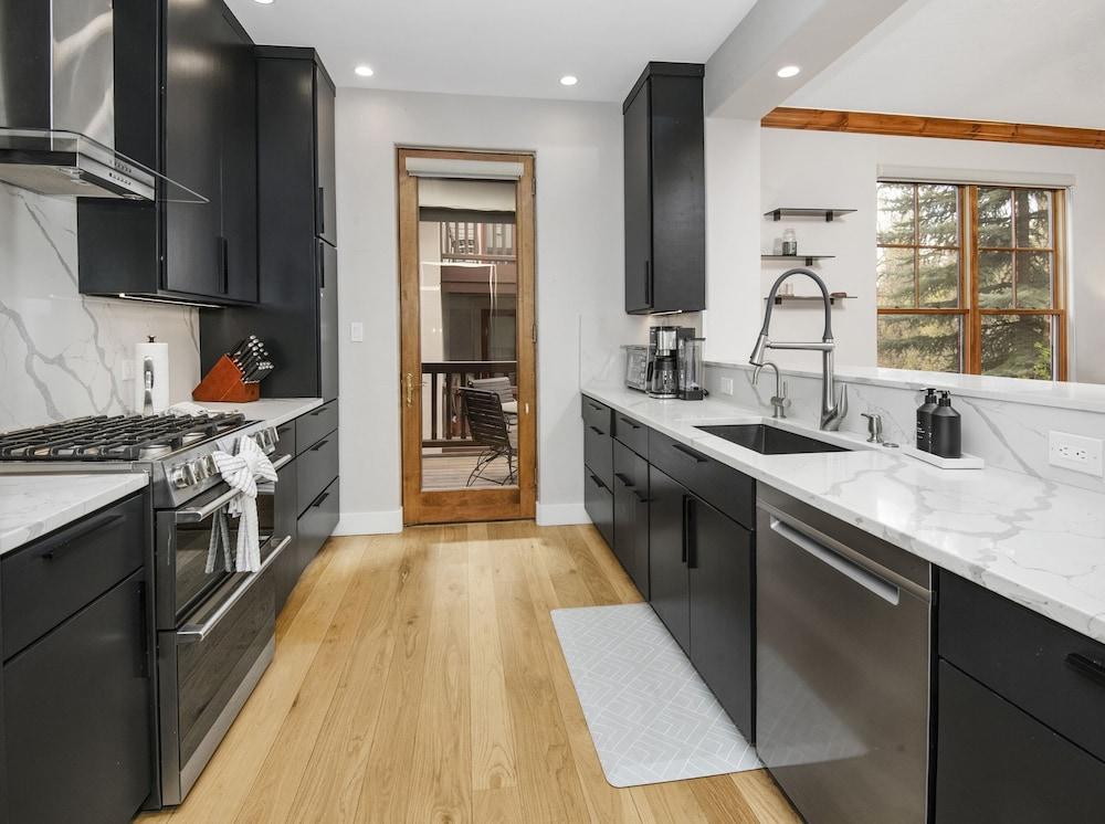 Brookside Townhome 103 3 Bedroom Townhouse