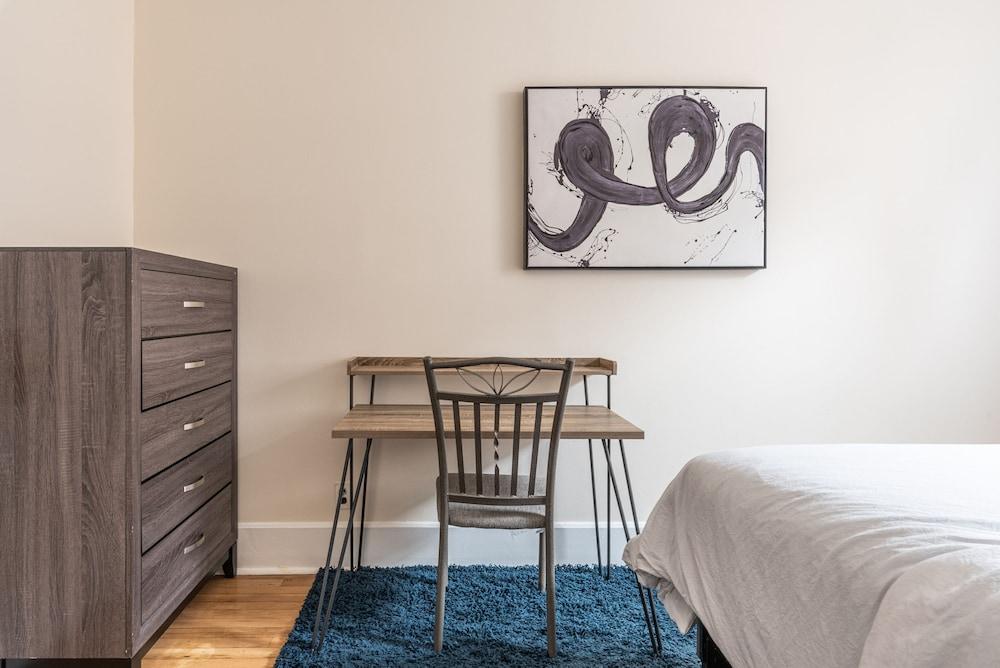 5 Bedroom 2 Bath Full Floor Midtown