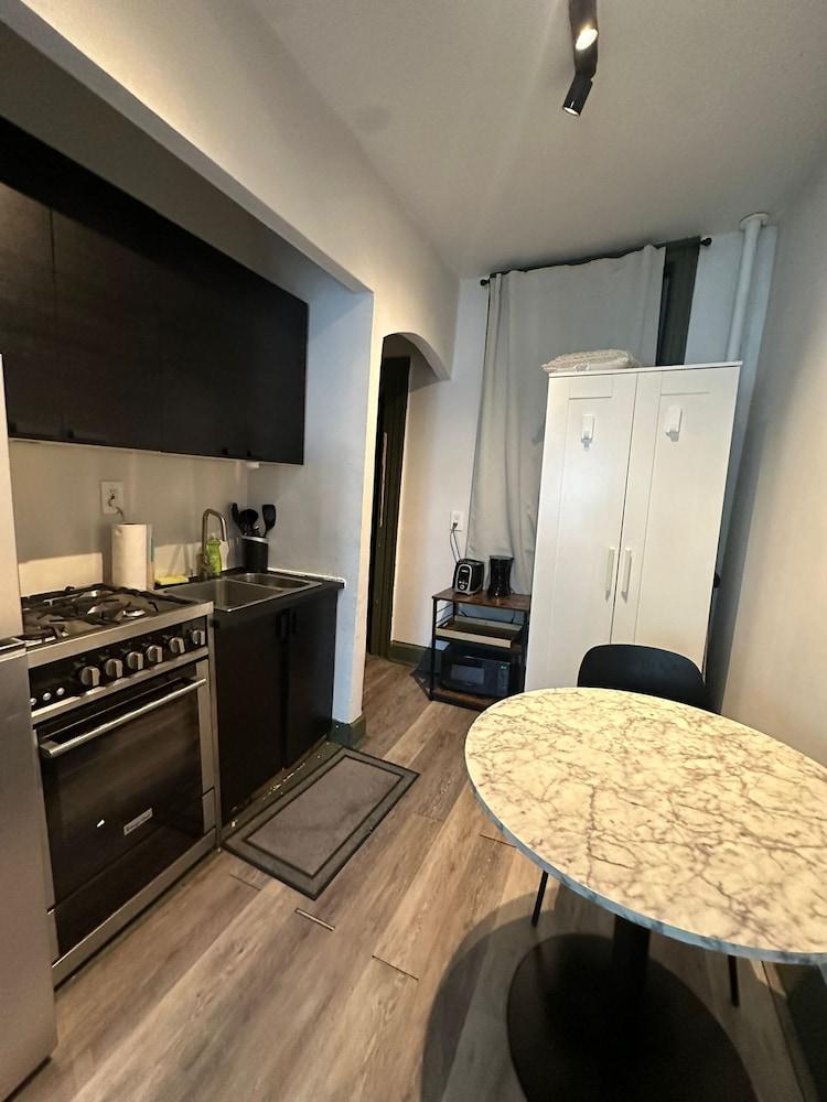 Cozy 2BR in NYC Lenox Hill