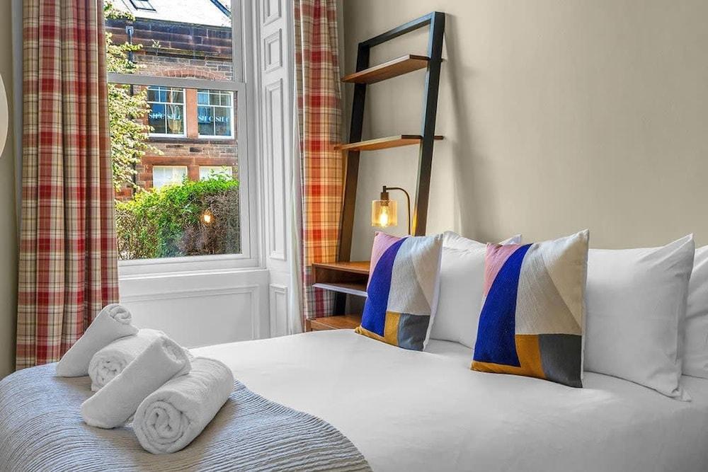 Stylish Elegance in City s Heart