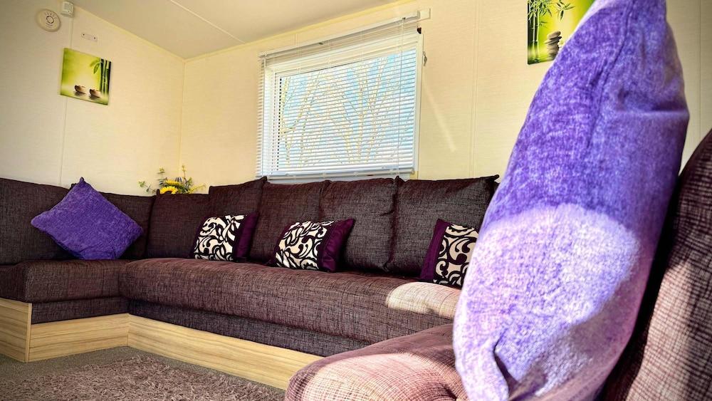 Marton Mere - 3 Bedroom Caravan