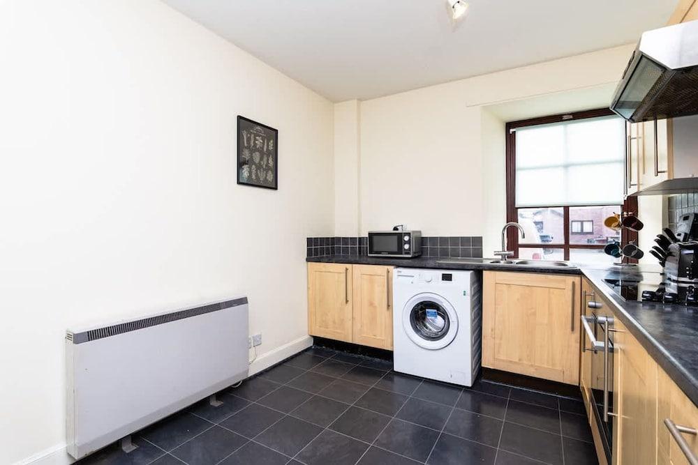 2 Bed Flat-ground Floor-parking