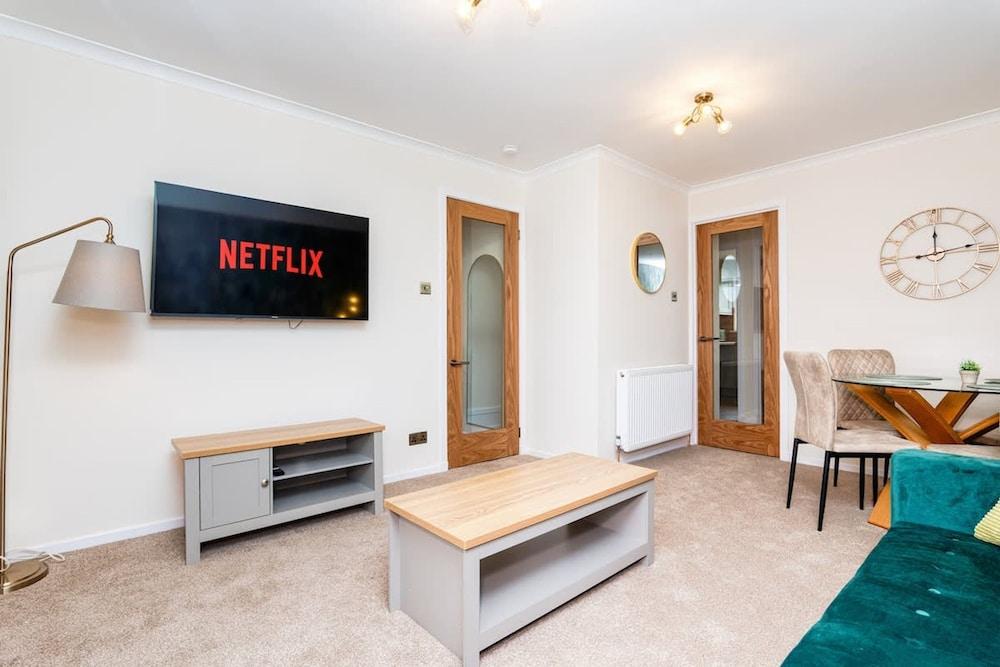 1 Bed Cozy Apartment-parking