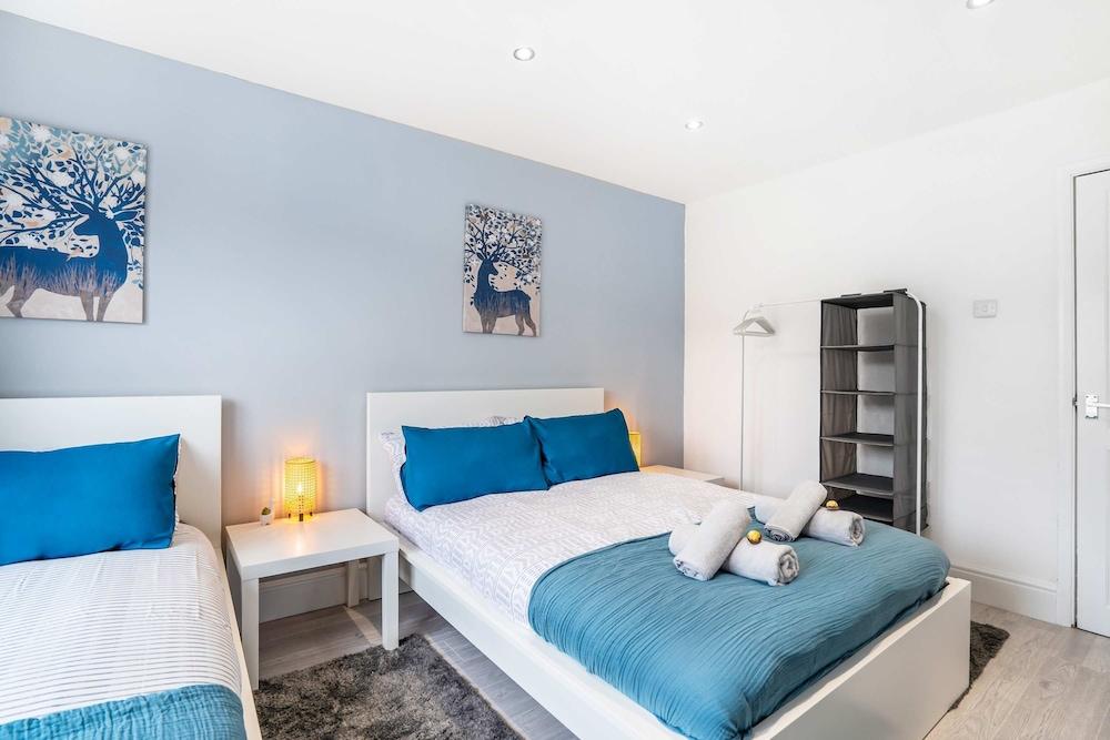 3 Bedroom House-free Parking