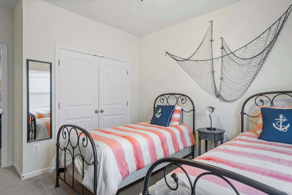 Ocean View Beach Club - Bennetts