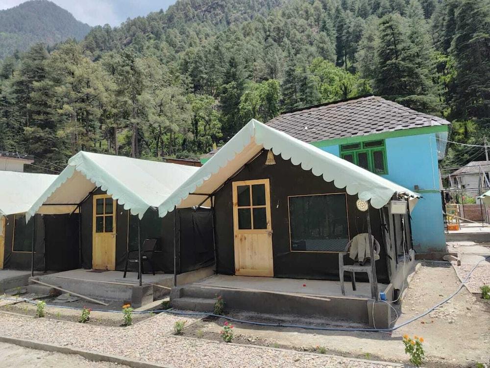Anupam River Side Camps And Cottage