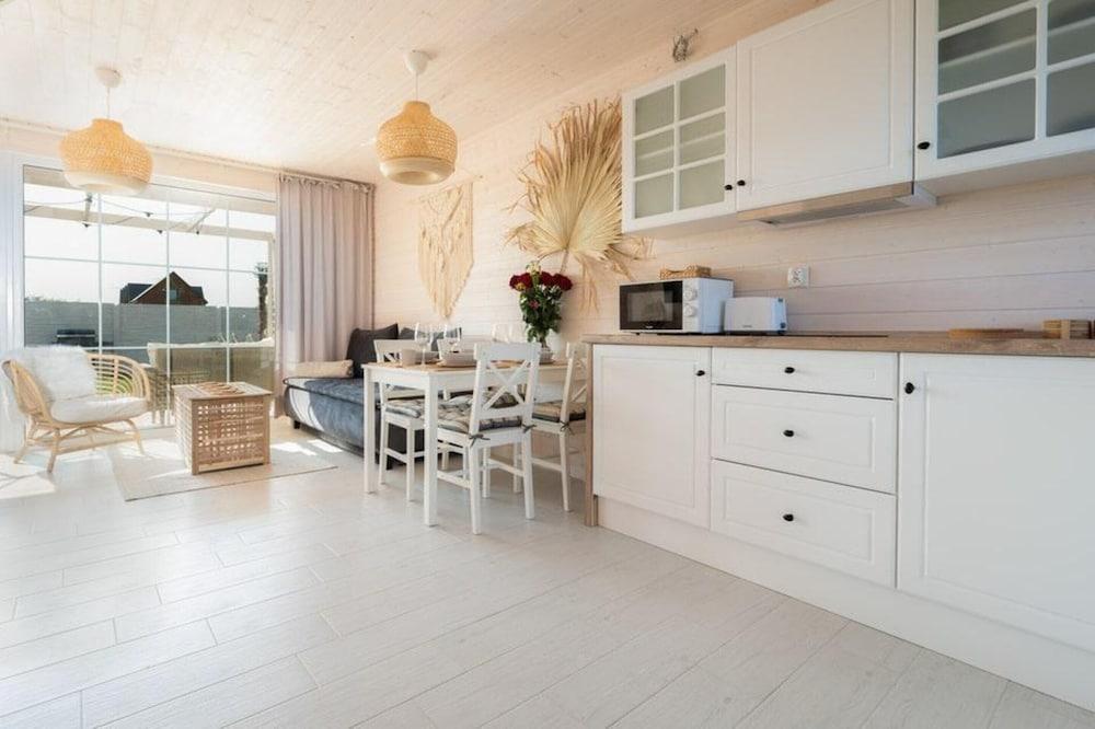 Beachside House in Kopan With Heated Pool